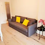 Crystal Apartment In Hammersmith